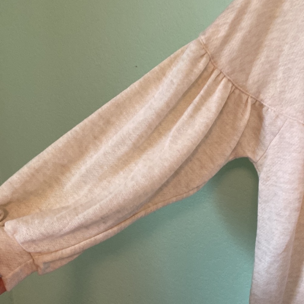 Final Touch Sweater - Picture 3 of 4